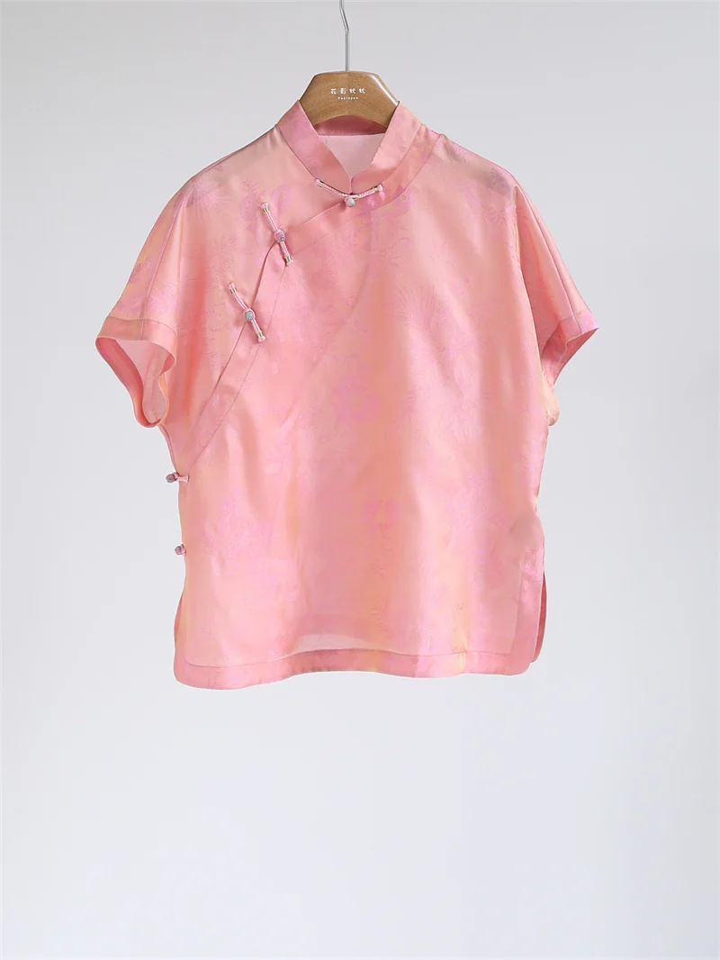 Heavyweight Gold-Leafed Floral Silk Chinese Style Women's Top Vintage Straight-Cut Short Sleeve Stand Collar Versatile Spring...
Heavyweight Gold-Leafed Floral Silk Chinese Style Women's Top Vintage Straight-Cut Short Sleeve Stand Collar Versatile Spring...