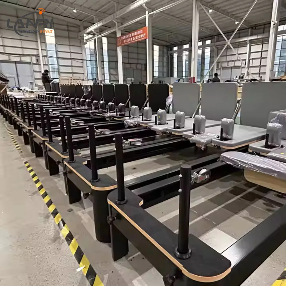 Commercial Factory Price Pilates Reformer Machine Black Aluminium Pilates Reformers for Studio Pilates Reformer Aluminum
Commercial Factory Price Pilates Reformer Machine Black Aluminium Pilates Reformers for Studio Pilates Reformer Aluminum