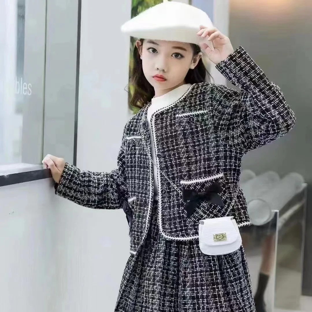 Girls Fashion Set Autumn New Girl Thousand Small Bow Coat + Skirt Two-piece Set Kids Outfits
Girls Fashion Set Autumn New Girl Thousand Small Bow Coat + Skirt Two-piece Set Kids Outfits