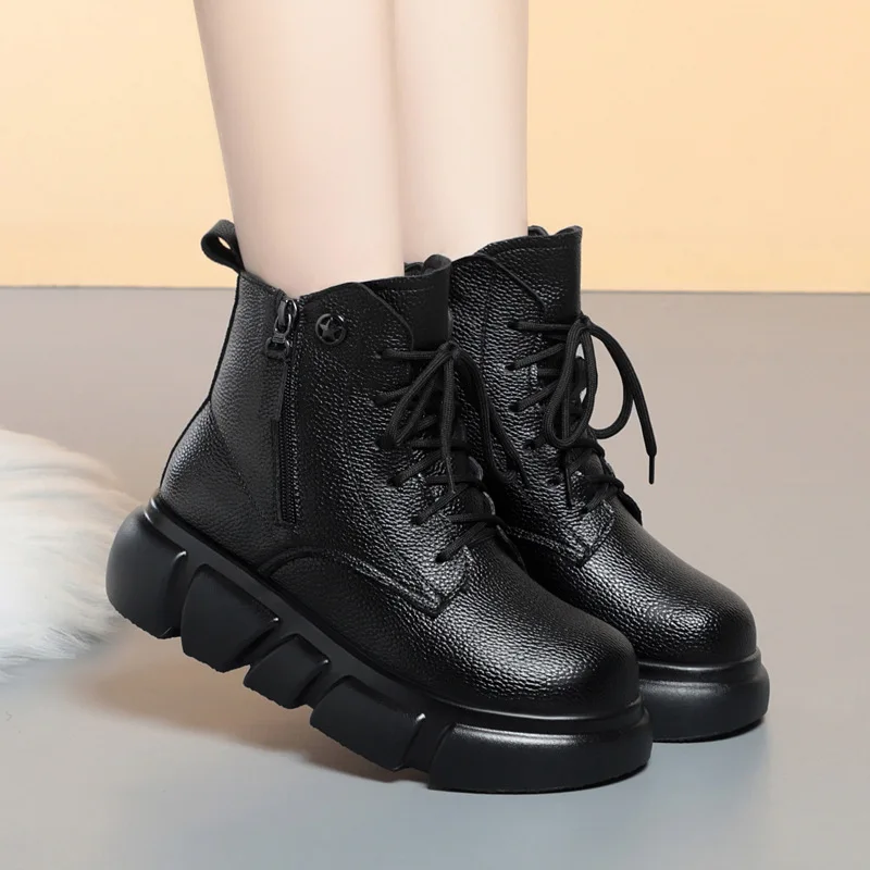 Women's Boots Winter New Fur Snow Boots Platform Plush Comfortable Anti Slip Warm Lace Up Cold Proof Cotton Ankle Boots
Women's Boots Winter New Fur Snow Boots Platform Plush Comfortable Anti Slip Warm Lace Up Cold Proof Cotton Ankle Boots