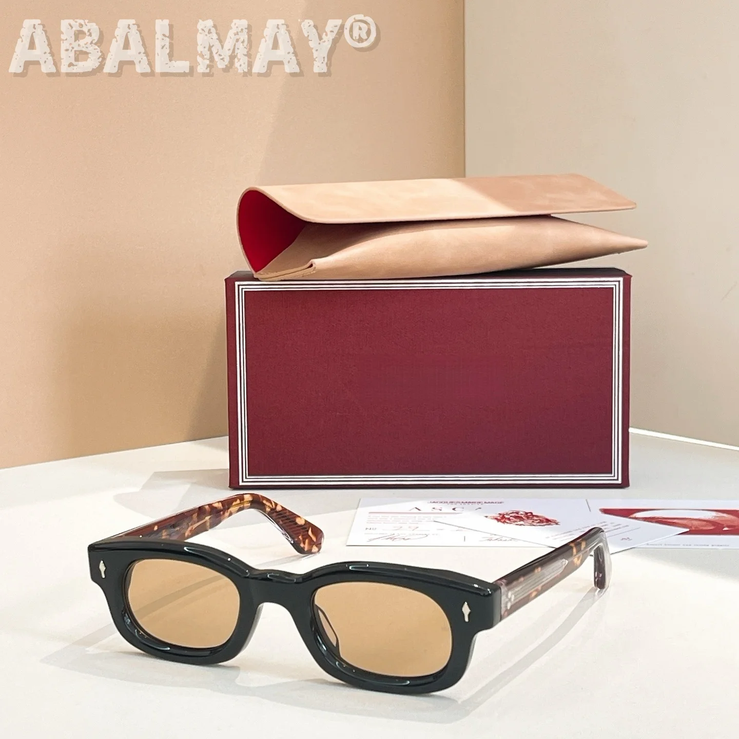 Top High Quality Sunglasses for Men and Women WHISKEYCLONE SIZE 48 Style UV400 Retro Fashion Special Design Sun Glasses with box
Top High Quality Sunglasses for Men and Women WHISKEYCLONE SIZE 48 Style UV400 Retro Fashion Special Design Sun Glasses with box