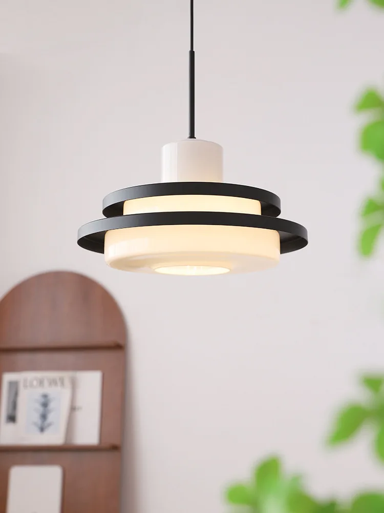 Simple Vintage Retro Led Chandelier Nordic Minimalist Lamp Living Room Bedroom Home Indoor Decor Creative Modern Pendant Lights
Simple Vintage Retro Led Chandelier Nordic Minimalist Lamp Living Room Bedroom Home Indoor Decor Creative Modern Pendant Lights