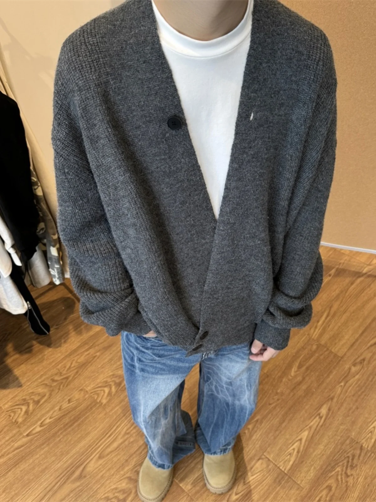 Cleanfit Knitted Knitwear Men's Lazy Sle V-Ne Long Sve Comfortable Fit Autumn Season Casual American Sle Sweater Coat
Cleanfit Knitted Knitwear Men's Lazy Sle V-Ne Long Sve Comfortable Fit Autumn Season Casual American Sle Sweater Coat