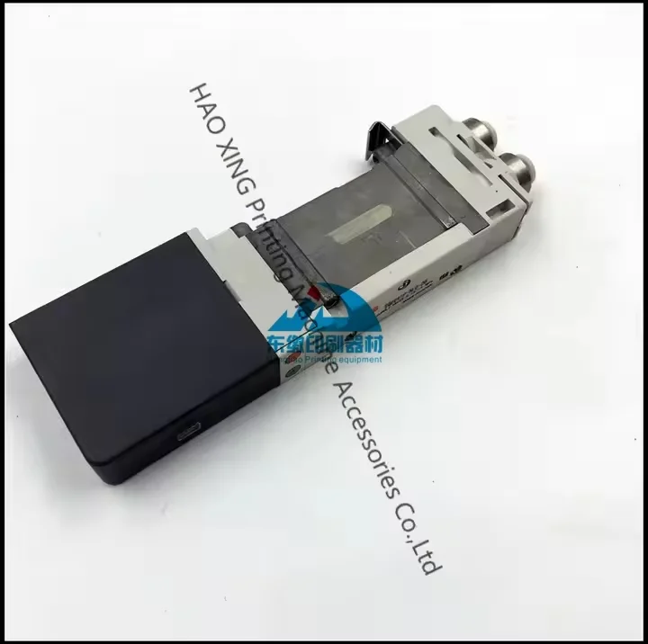 Printing Machinery Spare Parts SQ2241D-5L0-C6 Valve for Mitsubishi Offset Printing Accessories SQ2241D-5L0-C6 Solenoid Valve
Printing Machinery Spare Parts SQ2241D-5L0-C6 Valve for Mitsubishi Offset Printing Accessories SQ2241D-5L0-C6 Solenoid Valve