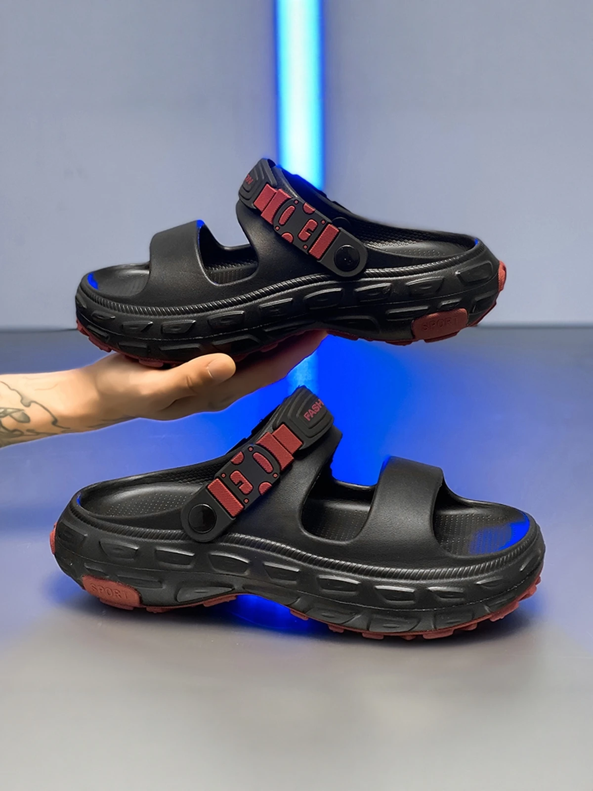 Casual Men's Sandals Summer 2026 Trendy Brand Outdoor Wear Thick Bottom Anti-Slip Slippers Driving Beach Sandals Comfortable
Casual Men's Sandals Summer 2026 Trendy Brand Outdoor Wear Thick Bottom Anti-Slip Slippers Driving Beach Sandals Comfortable