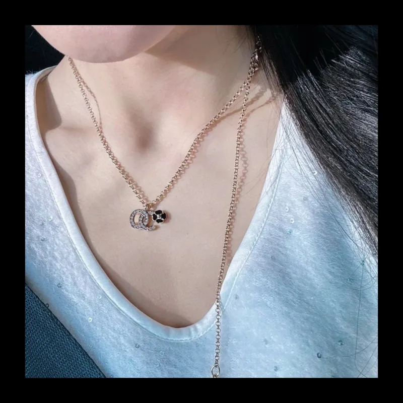 25p High Version C Home Black Enamel Camellia Necklace Pendant
25p High Version C Home Black Enamel Camellia Necklace Pendant