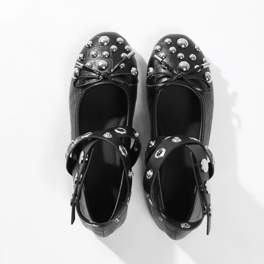 Flats Women's Niche Design Bow Rivet Single Shoes Women's Fashion Round Head One Word Shallow Mouth Flat Ballet Mary Jane Shoes
Flats Women's Niche Design Bow Rivet Single Shoes Women's Fashion Round Head One Word Shallow Mouth Flat Ballet Mary Jane Shoes