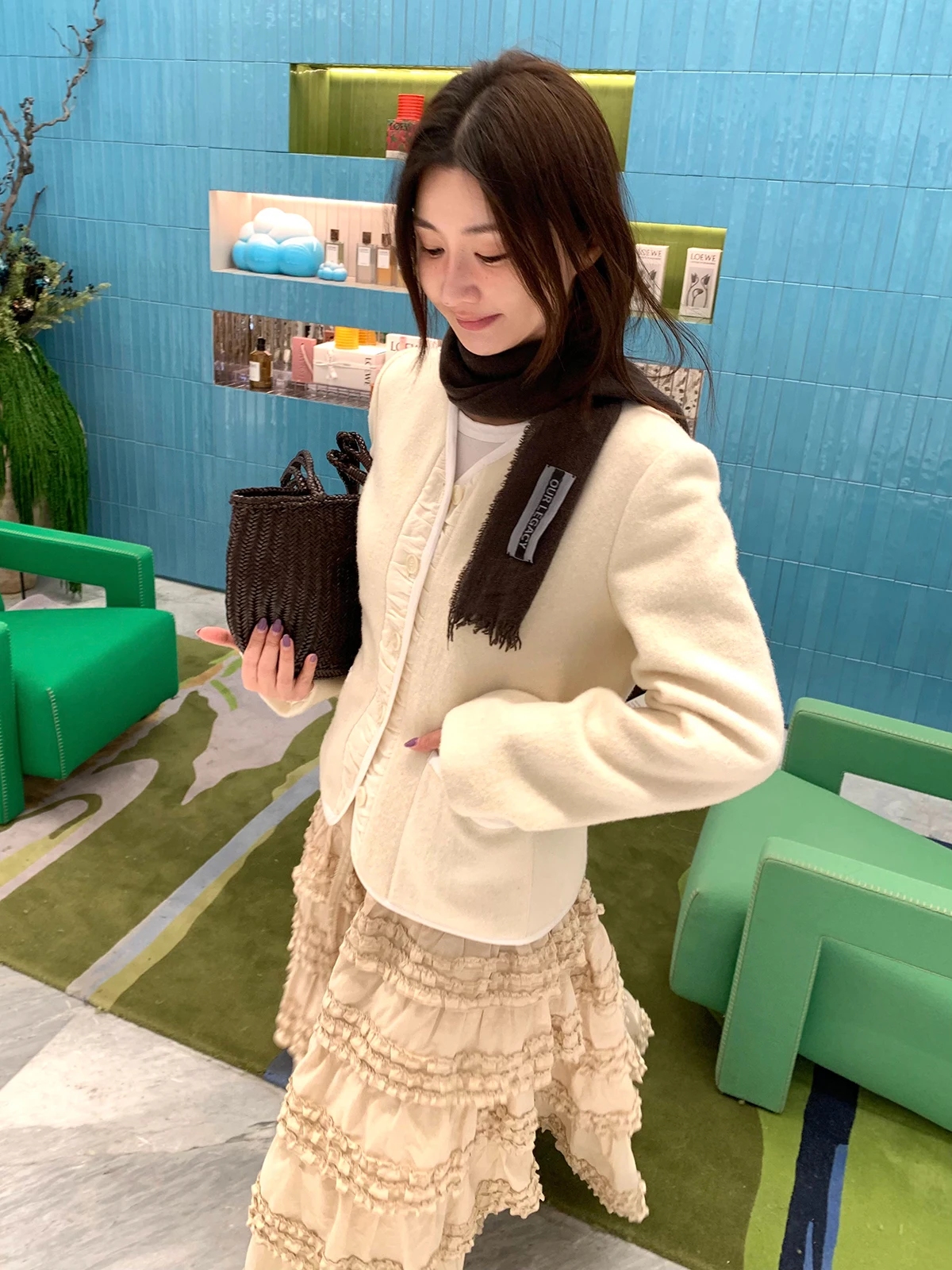Vcruan Aige Woolen Folr Collar Open Cardigan Spring 2025 New Sle Ele Casual Women's Long Sve Coat
Vcruan Aige Woolen Folr Collar Open Cardigan Spring 2025 New Sle Ele Casual Women's Long Sve Coat