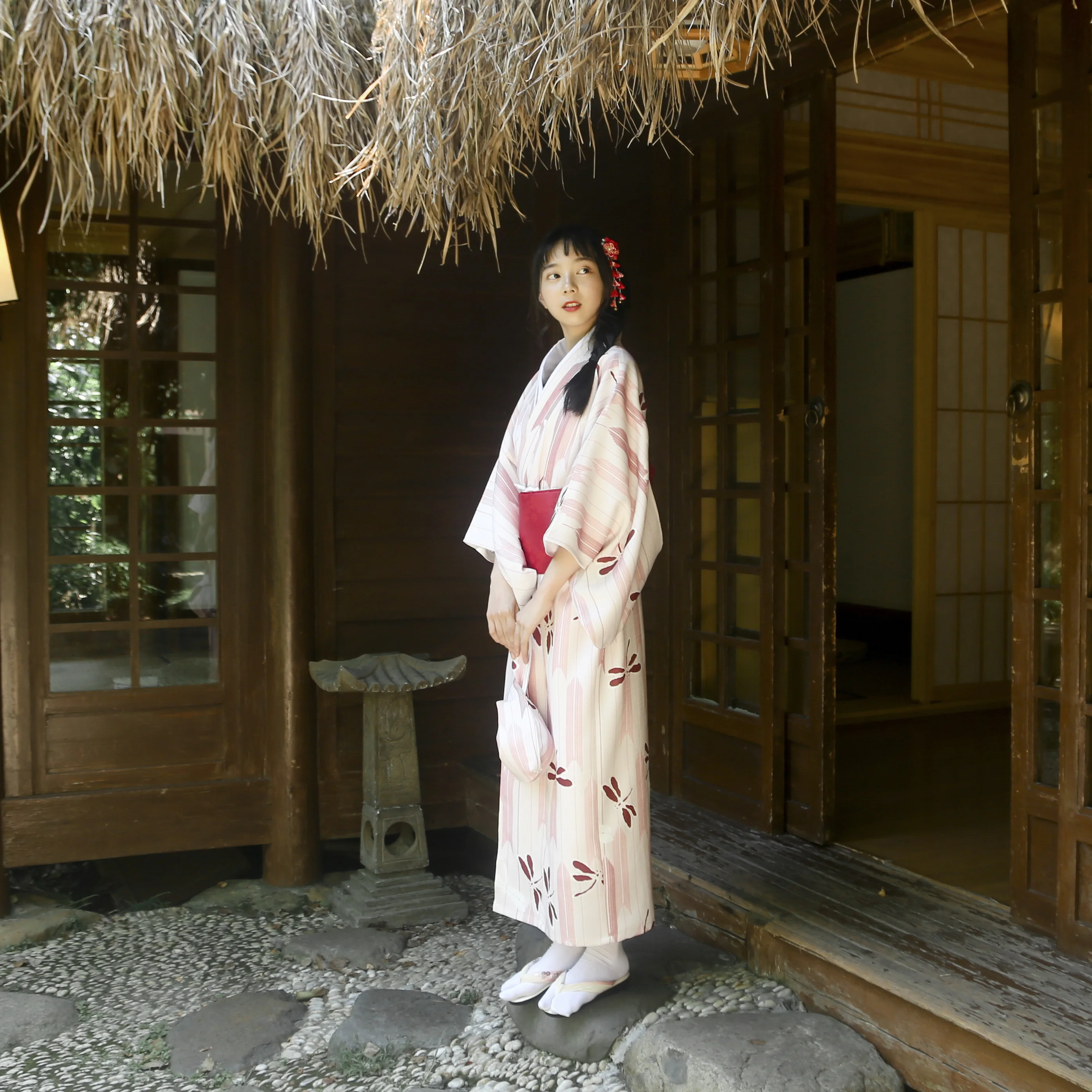 Women's Yukata Traditional Japan Kimono Robe Photography Dress Cosplay Costume Dragonfly Prints Vintage Stage Dress
Women's Yukata Traditional Japan Kimono Robe Photography Dress Cosplay Costume Dragonfly Prints Vintage Stage Dress