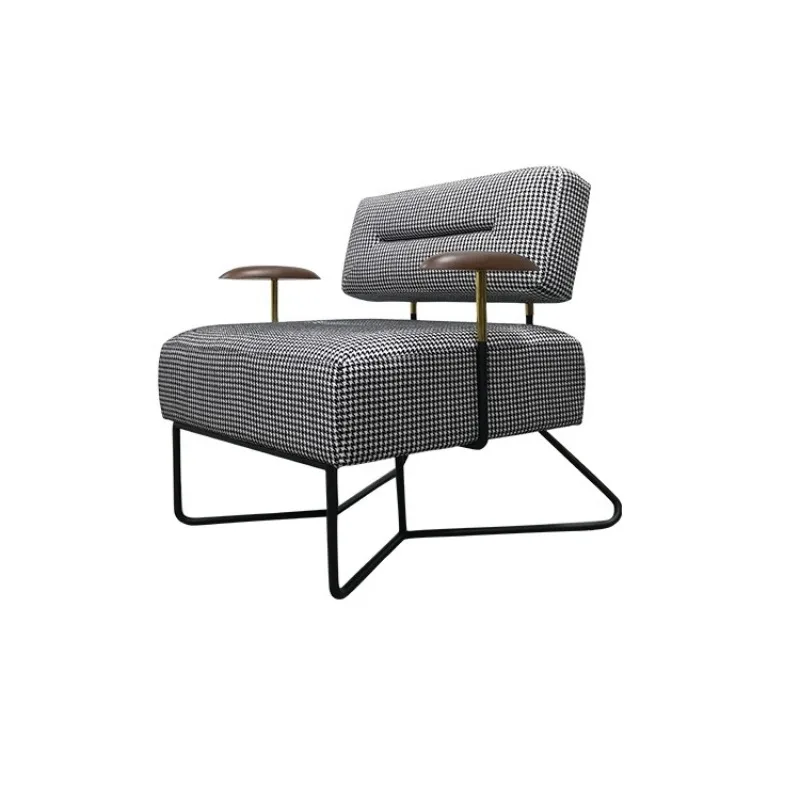 High-end leisure chair hotel villa living room cafe thousand bird grid fabric sofa
High-end leisure chair hotel villa living room cafe thousand bird grid fabric sofa