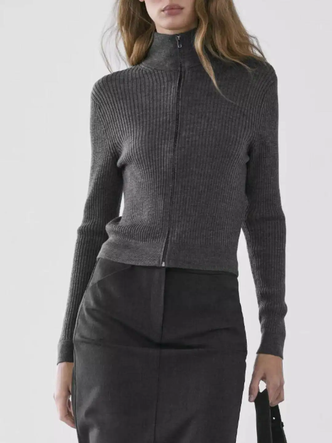 Soft Cozy High Collar Zipper Casual Sle Slim Fit Sweater for Women Daily Wear ort Length Pure Color Girls Spring Faion
Soft Cozy High Collar Zipper Casual Sle Slim Fit Sweater for Women Daily Wear ort Length Pure Color Girls Spring Faion