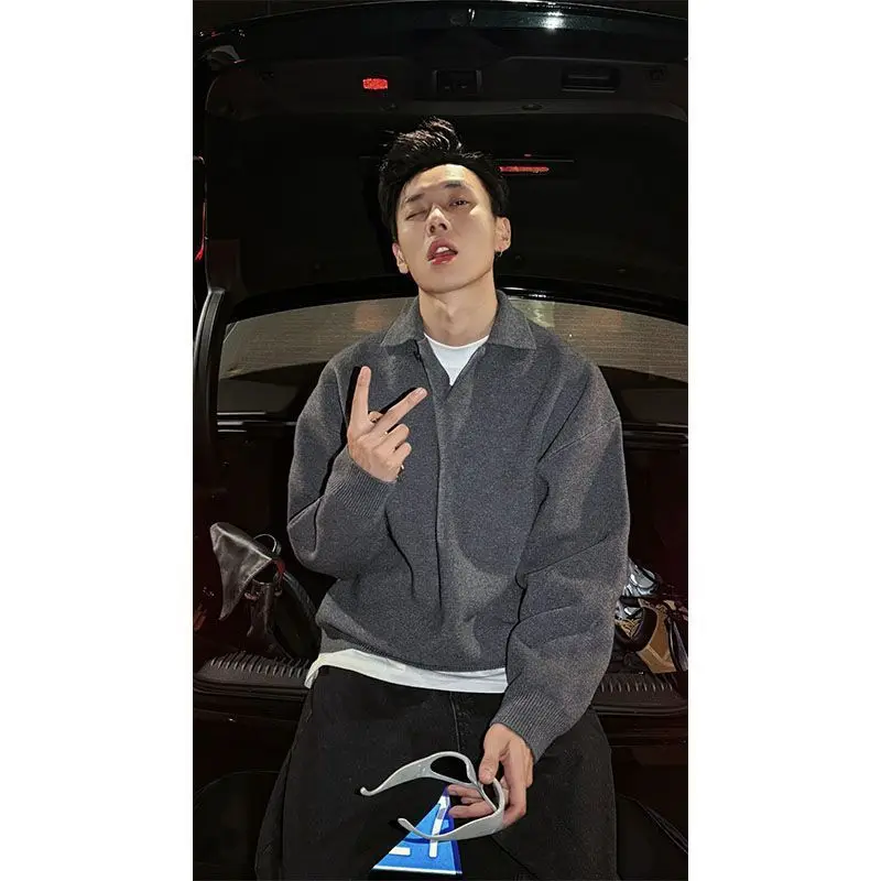 Ay свитер мужской с v-образным вырезом, вязаная внутренняя одежда, топ высокого класса, осень-зима, модная брендовая повседневная трикотажная одежда
Ay свитер мужской с v-образным вырезом, вязаная внутренняя одежда, топ высокого класса, осень-зима, модная брендовая повседневная трикотажная одежда