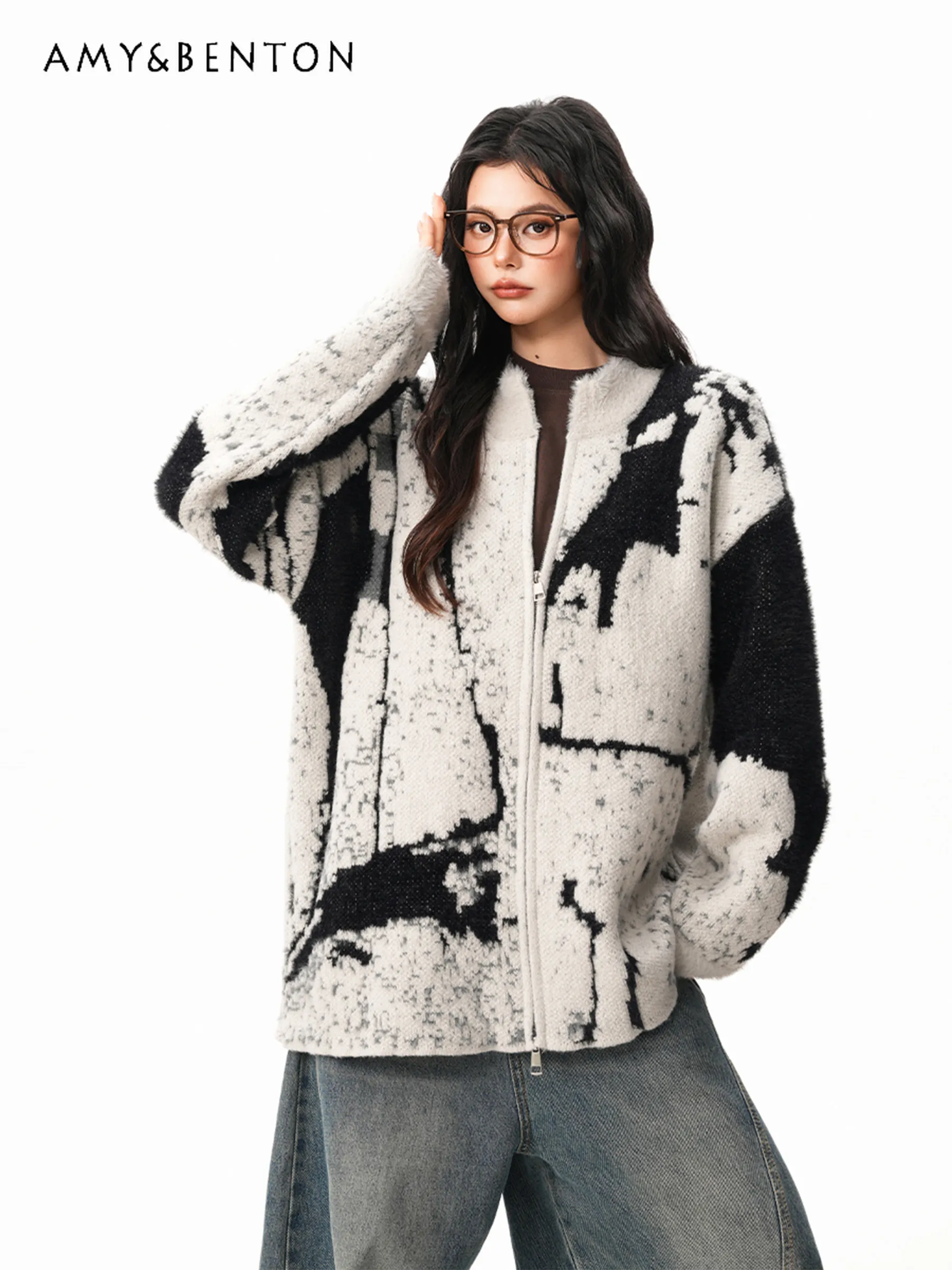 Spring Autumn American High Street Style Women's Retro Loose Casual Black Khaki Graffiti Design Jacquard Knitted Cardigan
Spring Autumn American High Street Style Women's Retro Loose Casual Black Khaki Graffiti Design Jacquard Knitted Cardigan