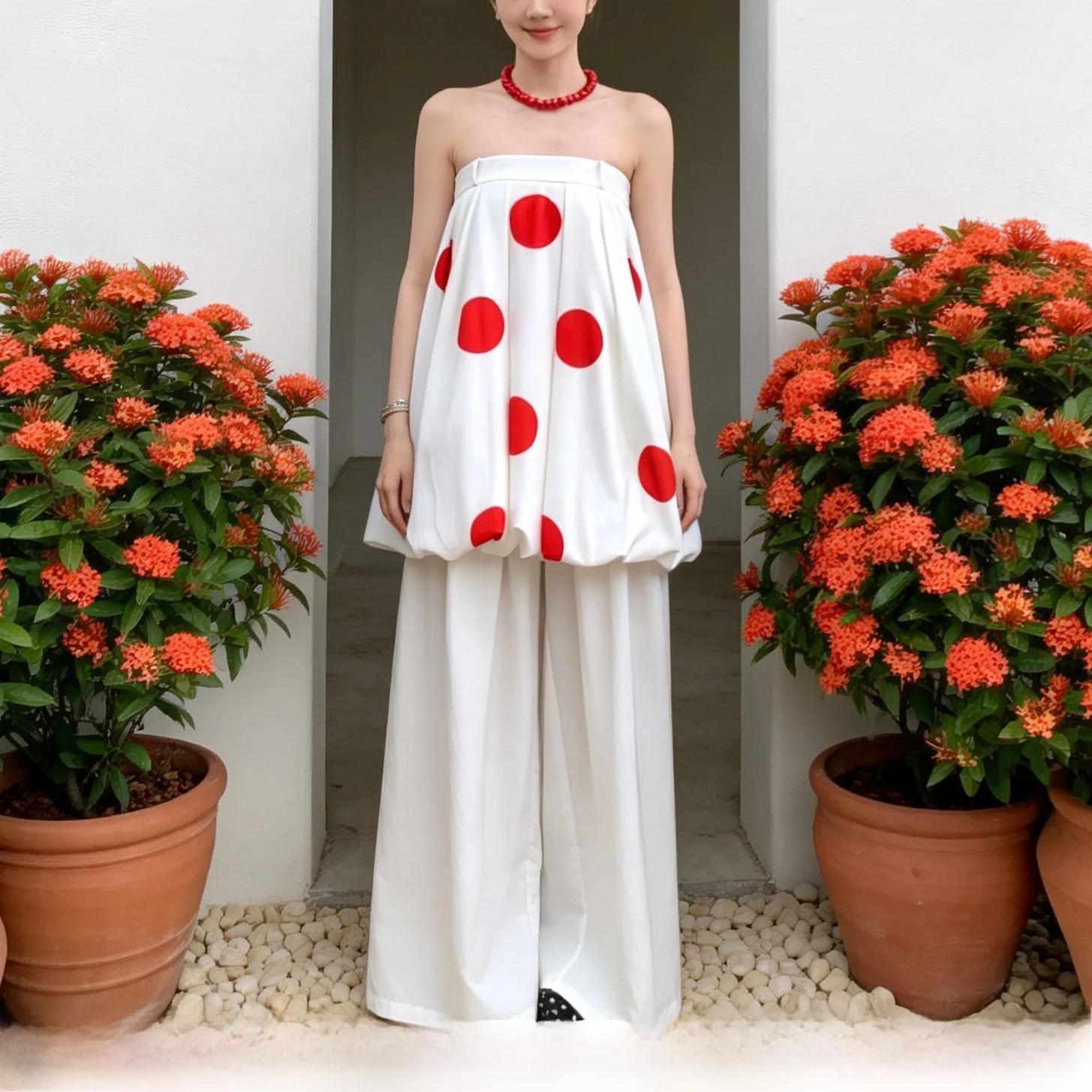 Summer New Polka Dot Fashion Design Two-Way Strapless Midi Dress And Wide Leg Pants Set Women's Stripe Pattern No Sleeve
Summer New Polka Dot Fashion Design Two-Way Strapless Midi Dress And Wide Leg Pants Set Women's Stripe Pattern No Sleeve
