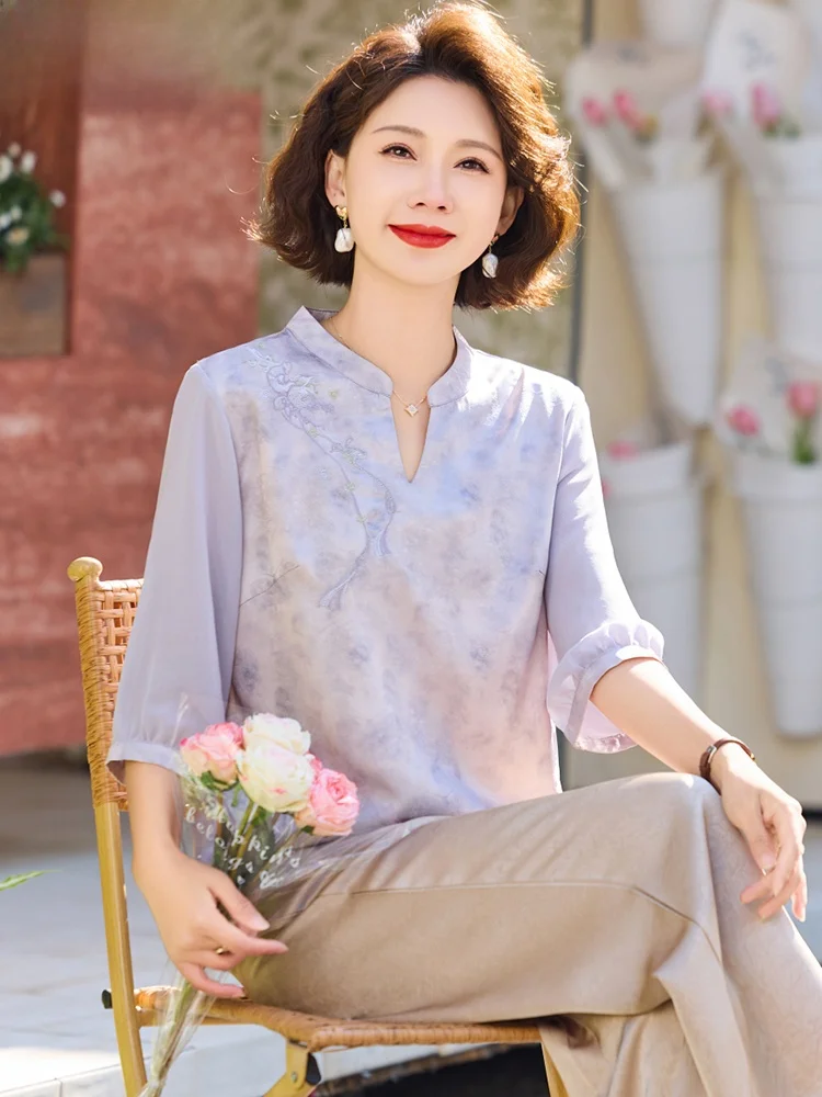 Летний модный комплект для мам 2025: Новинка! Шифоновый топ с рукавом до локтя и свободные брюки из полиэстера, V-образный вырез.
Летний модный комплект для мам 2025: Новинка! Шифоновый топ с рукавом до локтя и свободные брюки из полиэстера, V-образный вырез.