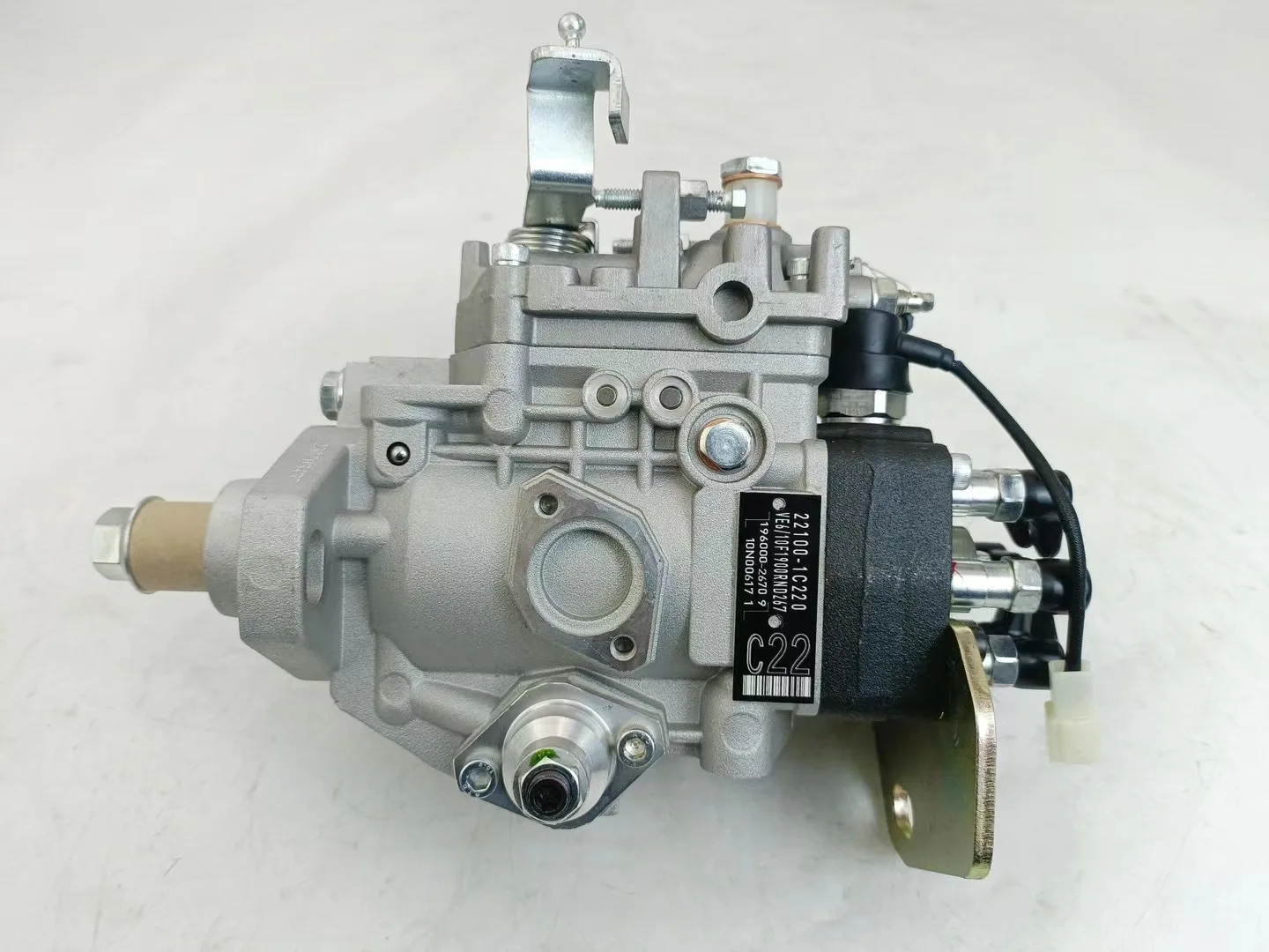 New Diesel VE4/12F1400R866-8 Fuel injection pump 0460424326 for Cummins 4BT 3.9 Turbo Diesel Engine
New Diesel VE4/12F1400R866-8 Fuel injection pump 0460424326 for Cummins 4BT 3.9 Turbo Diesel Engine