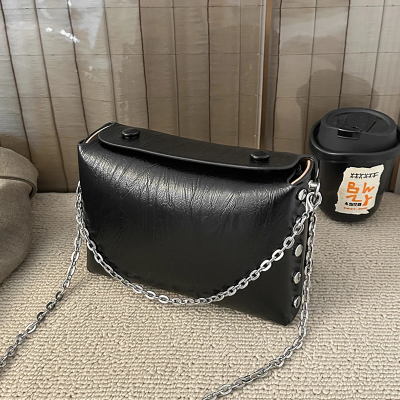 Silver Evening Clutch Bag Mini Crossbody Phone Purse Flap Buckle handbag Luxury Chain Shoulder Bag Summer Ladies Fashion Bag
Silver Evening Clutch Bag Mini Crossbody Phone Purse Flap Buckle handbag Luxury Chain Shoulder Bag Summer Ladies Fashion Bag