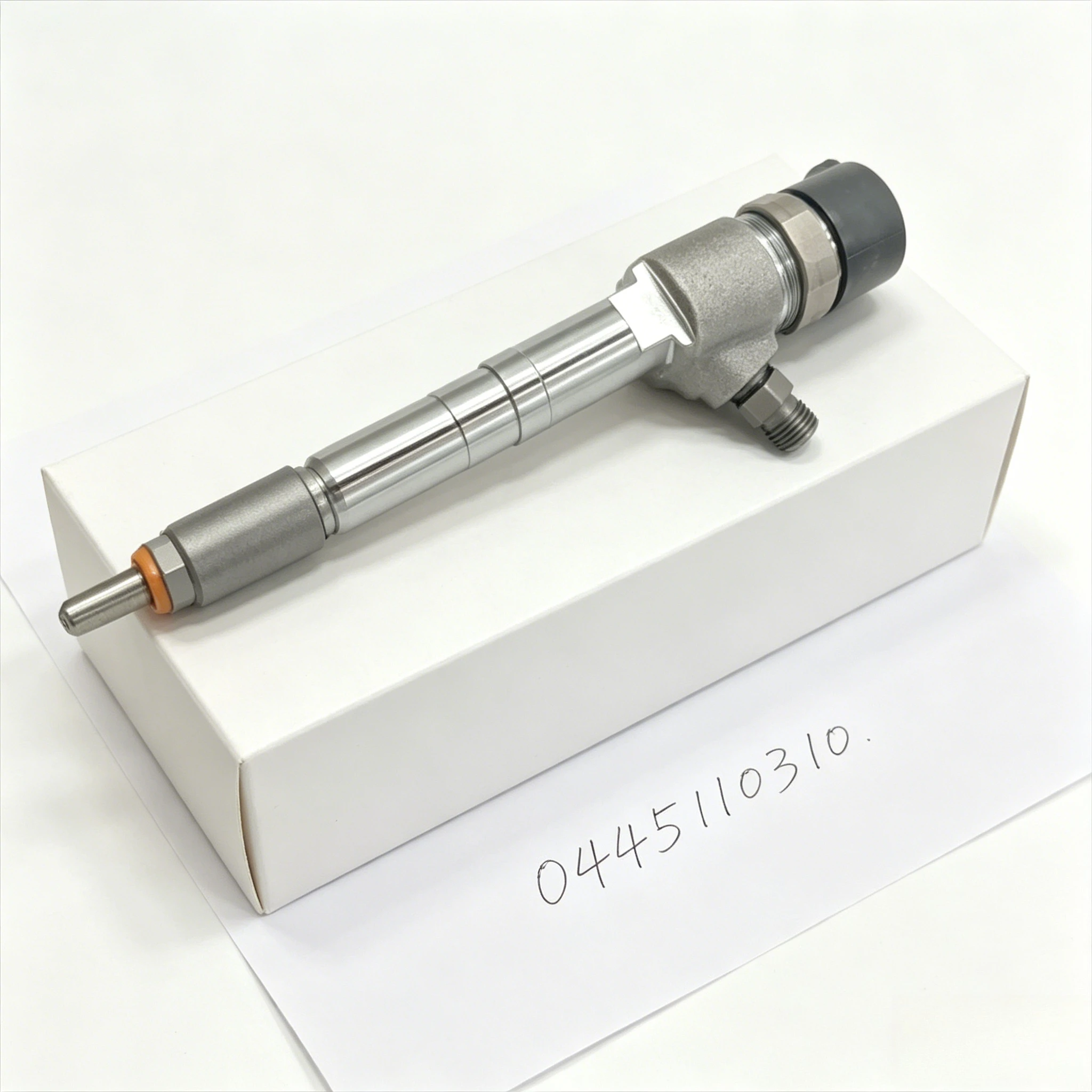0445110310, Fuel Injector, For Bosch, For Control Valve F00VC01334/Nozzle DLLA152P1681, Diesel Fuel Engine Injection System Part
0445110310, Fuel Injector, For Bosch, For Control Valve F00VC01334/Nozzle DLLA152P1681, Diesel Fuel Engine Injection System Part