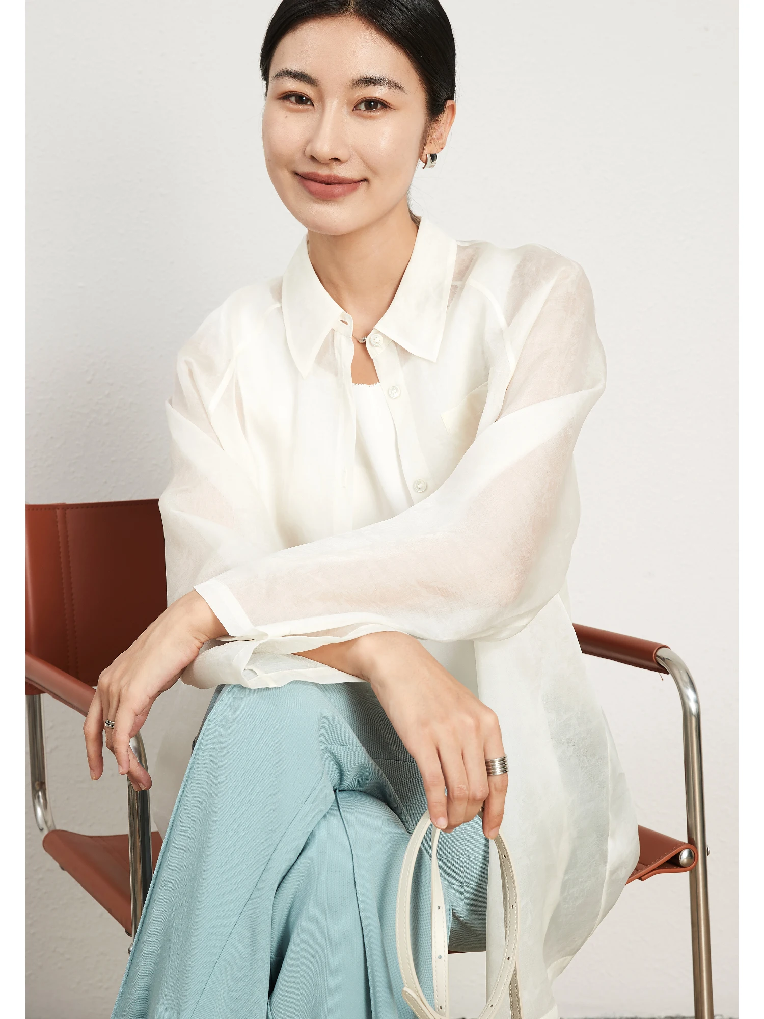 Современный абстрактный шифоновый жакет ChangDX с вышивкой, полупрозрачный, с пуговицами, длинный...
Современный абстрактный шифоновый жакет ChangDX с вышивкой, полупрозрачный, с пуговицами, длинный...