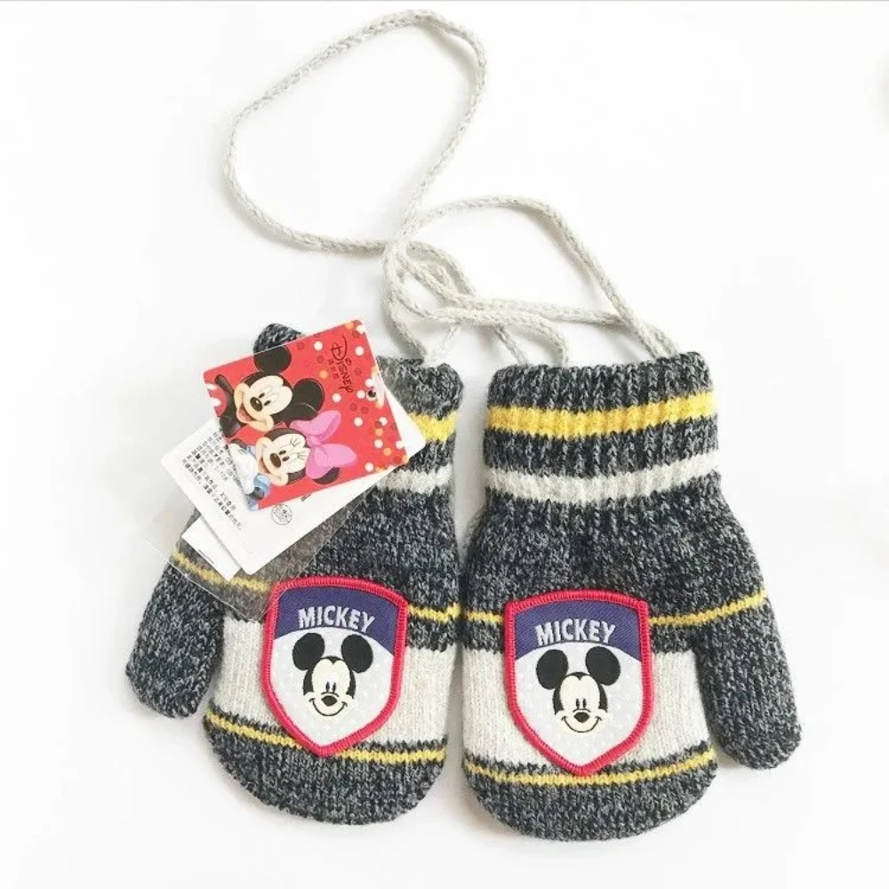 Disney Kids' Gloves Mickey Mouse Full Finger Winter Gloves Soft Thick Knit Suitable for Ages 2-6 Winter Gifts Accessories
Disney Kids' Gloves Mickey Mouse Full Finger Winter Gloves Soft Thick Knit Suitable for Ages 2-6 Winter Gifts Accessories