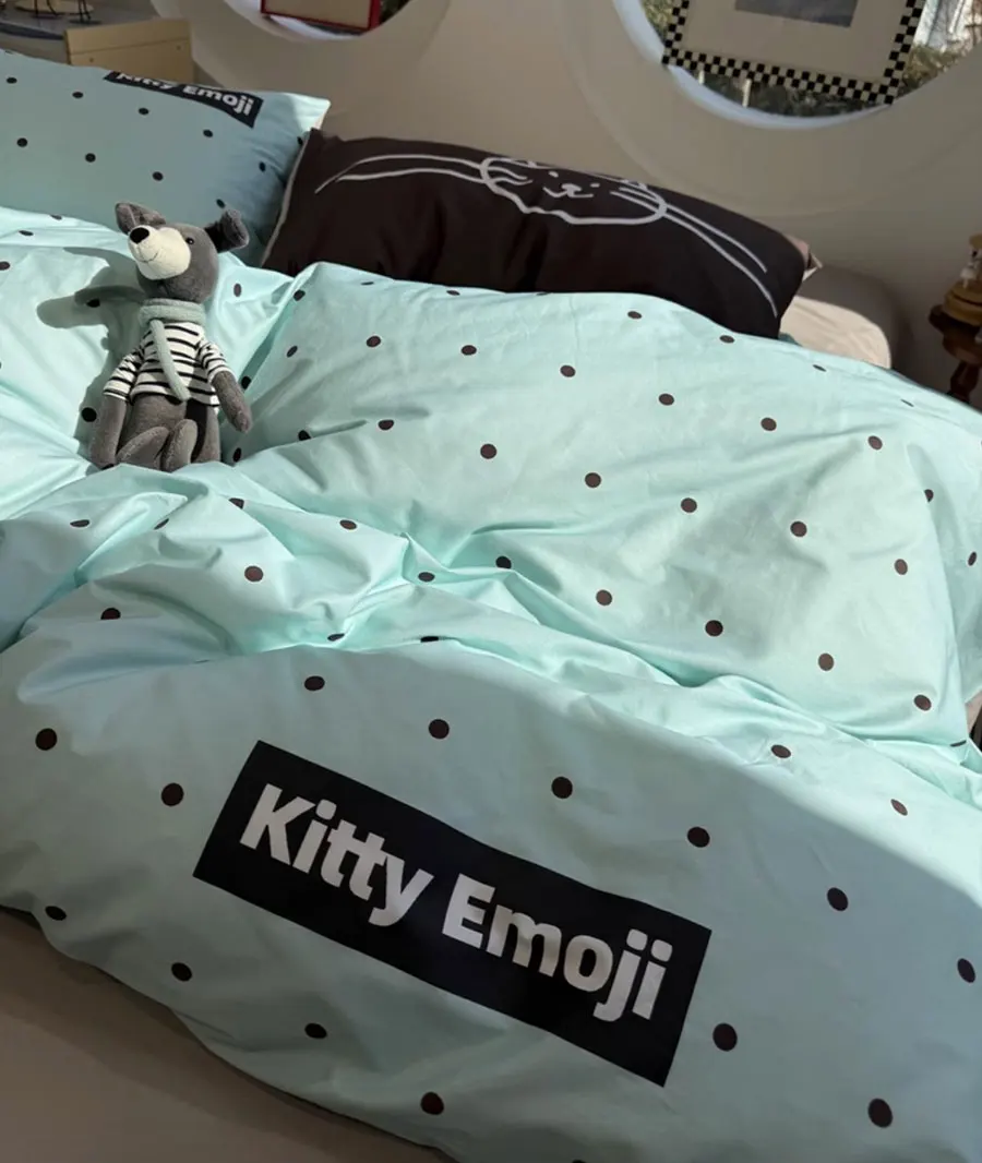 Cute cartoon cat polka dot bedding set kid,twin full queen king lovely endless cotton home textile sheet pillow case quilt cover
Cute cartoon cat polka dot bedding set kid,twin full queen king lovely endless cotton home textile sheet pillow case quilt cover