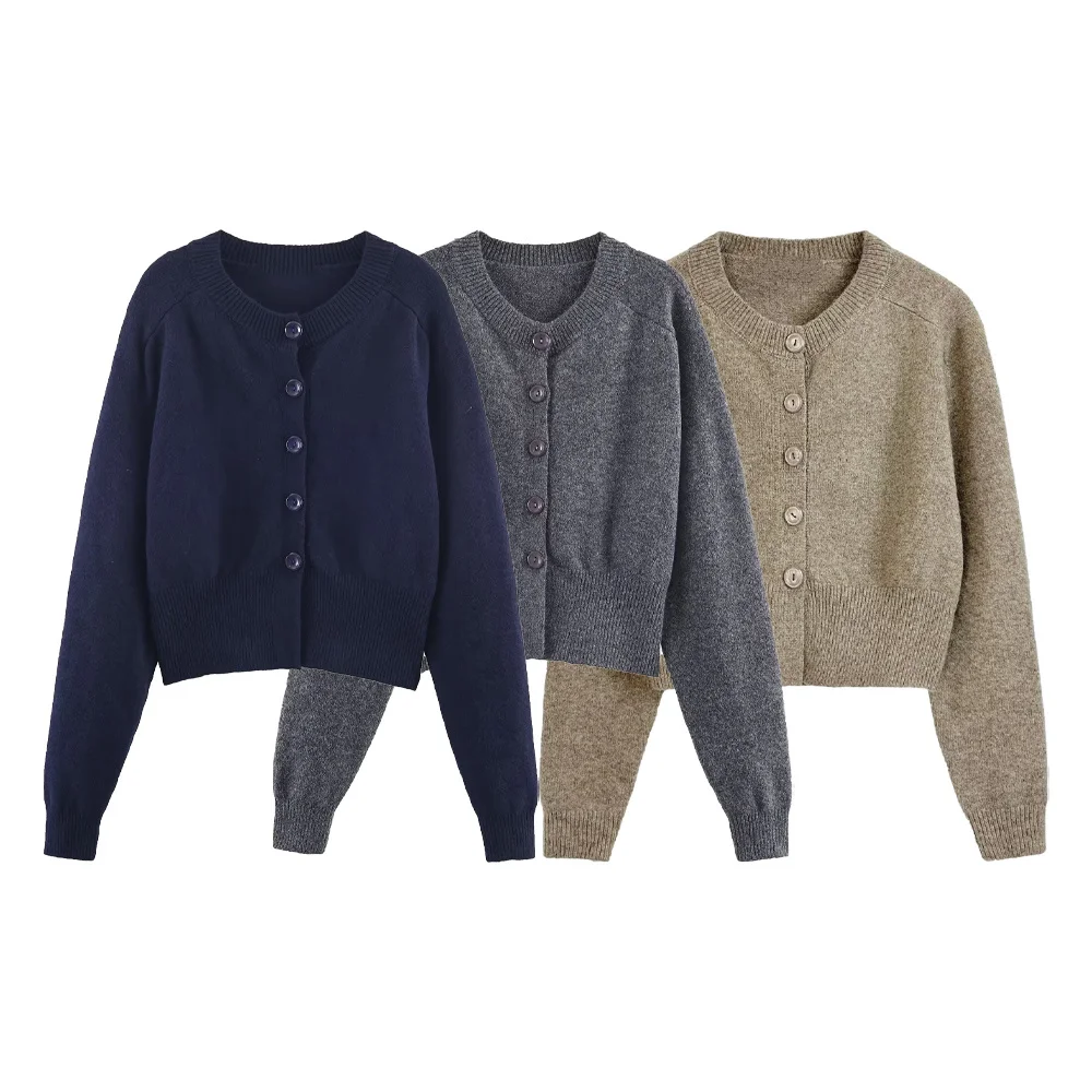 New autumn and winter women's clothing simple casual button short sweater round neck long sleeved knitted jacket
New autumn and winter women's clothing simple casual button short sweater round neck long sleeved knitted jacket