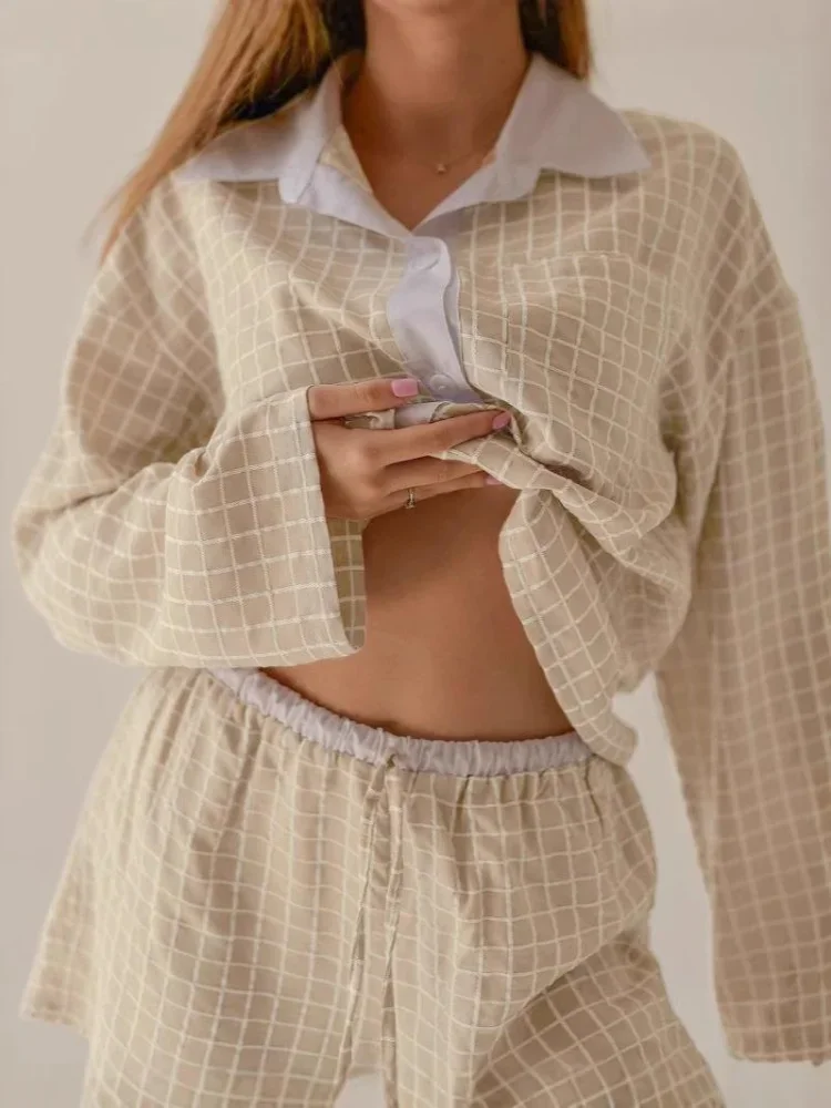 Women's Contrast Patchwork Suits Lapel Collar Button Shirt Plaid Drawstring Shorts Sets Casual Street Wear Lady Fashion Outfits
Women's Contrast Patchwork Suits Lapel Collar Button Shirt Plaid Drawstring Shorts Sets Casual Street Wear Lady Fashion Outfits