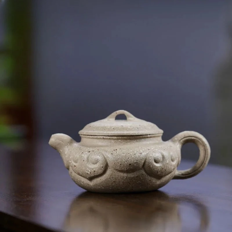 175ml Antique Yixing Purple Clay Teapots Handmade Ruyi Pot Raw Ore White Jade Segment Mud Kettle With Infuser Zisha Tea Set Gift
175ml Antique Yixing Purple Clay Teapots Handmade Ruyi Pot Raw Ore White Jade Segment Mud Kettle With Infuser Zisha Tea Set Gift
