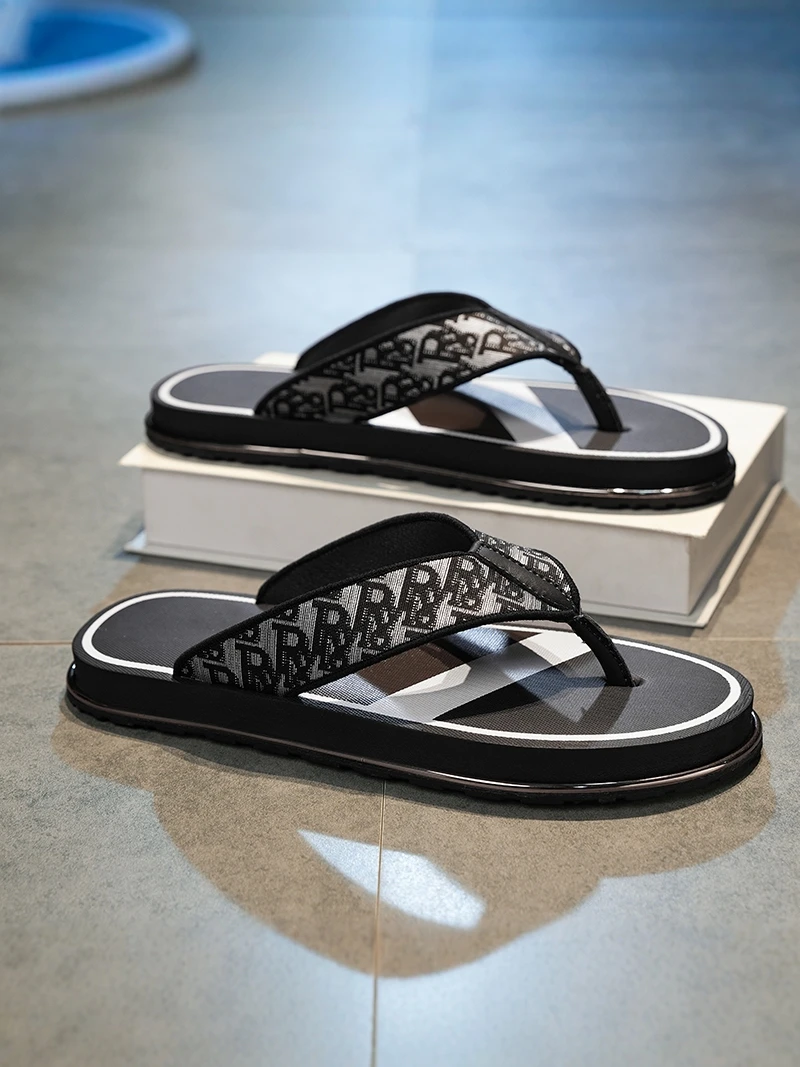 Men's Summer 2026 New Outdoor Beach Sandals Wear Resistant High Grade Anti Slip Clog Foot Slippers Casual Breathable EVA Mate...
Men's Summer 2026 New Outdoor Beach Sandals Wear Resistant High Grade Anti Slip Clog Foot Slippers Casual Breathable EVA Mate...