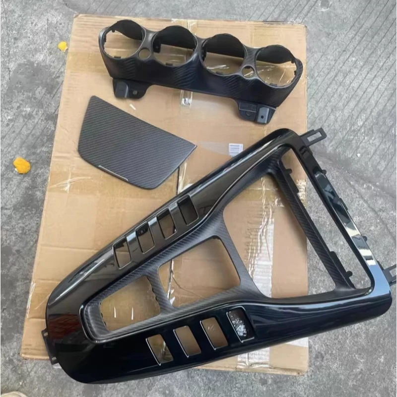 New W190 GT Carbon fiber interior panel center console Germany
New W190 GT Carbon fiber interior panel center console Germany