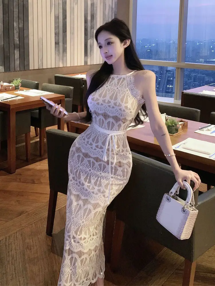 Сексуальное кружевное платье-халтер в стиле Pure Desire, облегающее, с открытыми плечами, для летнего сезона, женская мода, мягкий городской стиль
Сексуальное кружевное платье-халтер в стиле Pure Desire, облегающее, с открытыми плечами, для летнего сезона, женская мода, мягкий городской стиль