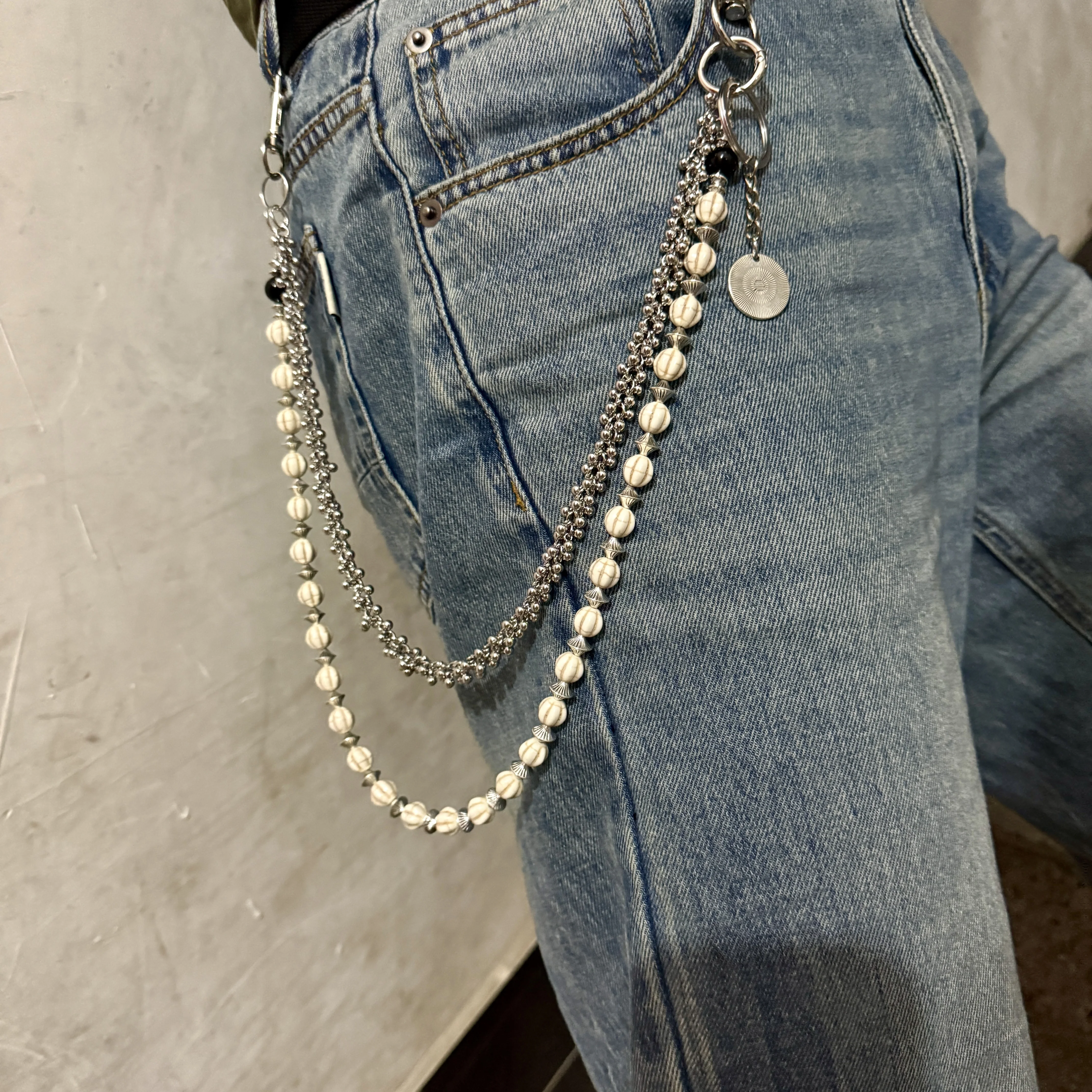 Purely Handmade Punk Style Trouser Chain, Turquoise Pumpkin Beads Flower Chain, Double-Layer Design, Versatile Jeans Accessories
Purely Handmade Punk Style Trouser Chain, Turquoise Pumpkin Beads Flower Chain, Double-Layer Design, Versatile Jeans Accessories