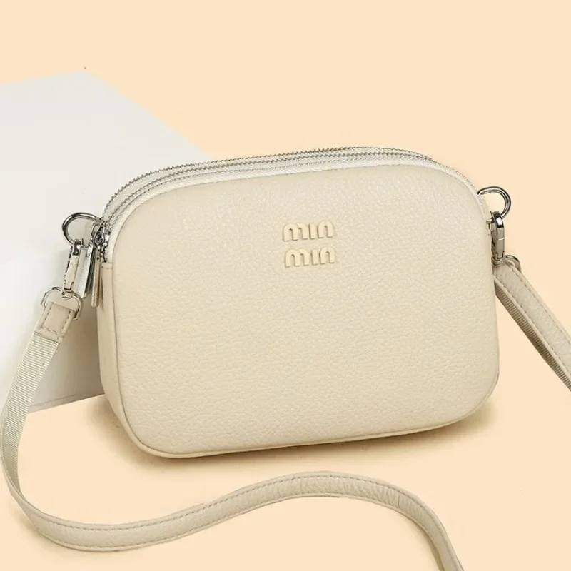 Stylish Casual Simple Crossbody Bag For Women With Fashionable Letter Logo And Large Capacity Everyday
Stylish Casual Simple Crossbody Bag For Women With Fashionable Letter Logo And Large Capacity Everyday