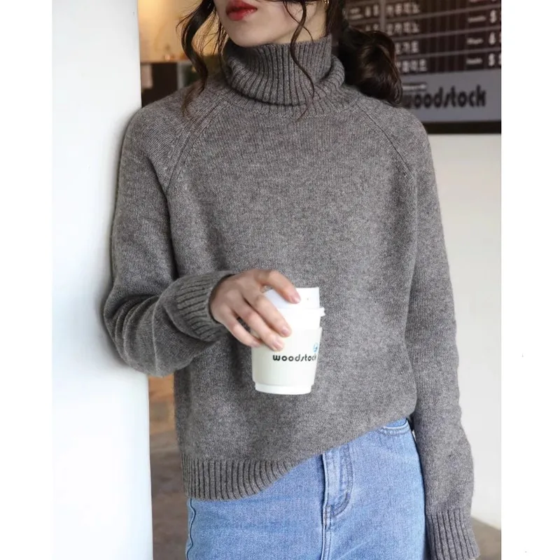 Autumn and winter new high-end cashmere sweater women's high-necked thick pullover sweater loose bottoming plus size
Autumn and winter new high-end cashmere sweater women's high-necked thick pullover sweater loose bottoming plus size