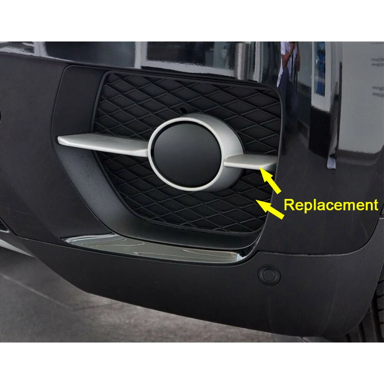 Front Bumper Fog Light Cover Trim Grille 51117188383 51117188384 51117188385 51117188386 For BMW X6 E71 2008-2014
Front Bumper Fog Light Cover Trim Grille 51117188383 51117188384 51117188385 51117188386 For BMW X6 E71 2008-2014