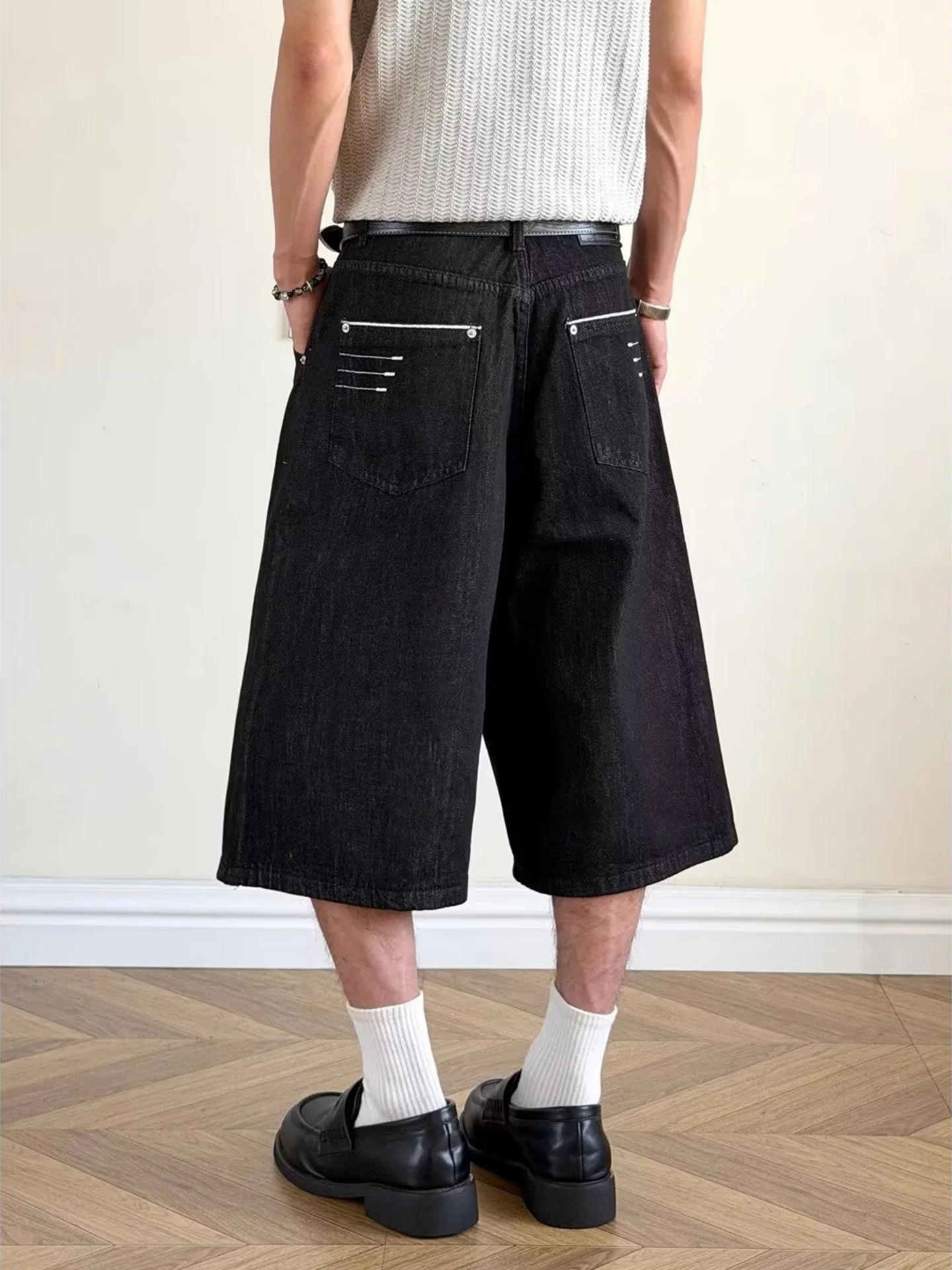 Retro American Embroidery A-Line Wide Leg Jeans Shorts Youth Casual Slimming Effect Denim mid Waist Zipper Fly Summer Shorts
Retro American Embroidery A-Line Wide Leg Jeans Shorts Youth Casual Slimming Effect Denim mid Waist Zipper Fly Summer Shorts