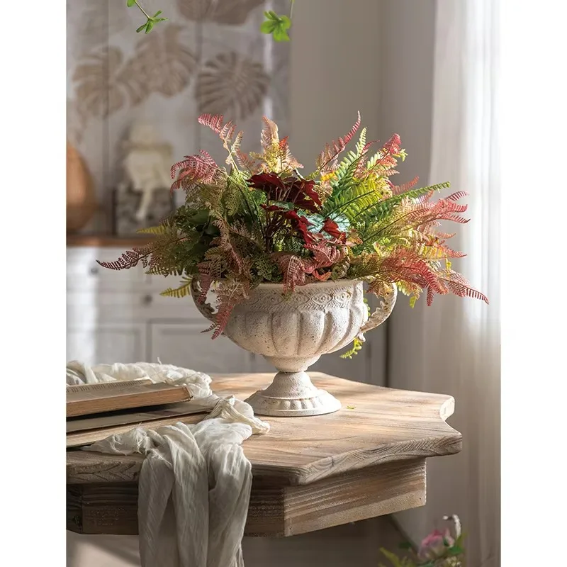 Vintage Roman style luxury handmade ornaments home decoration white metal vase home decoration
Vintage Roman style luxury handmade ornaments home decoration white metal vase home decoration