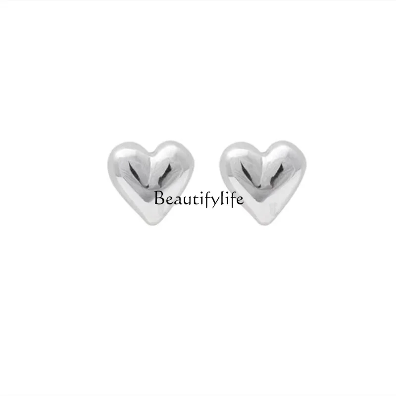 New Love Heart Stud Earrings Women's Light Luxury Minority Design Glossy Heart-Shaped Earrings
New Love Heart Stud Earrings Women's Light Luxury Minority Design Glossy Heart-Shaped Earrings