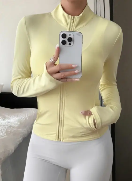 2025 Новая мода осень/зима повседневное однотонное пальто для йоги с длинными рукавами женская одежда
2025 Новая мода осень/зима повседневное однотонное пальто для йоги с длинными рукавами женская одежда