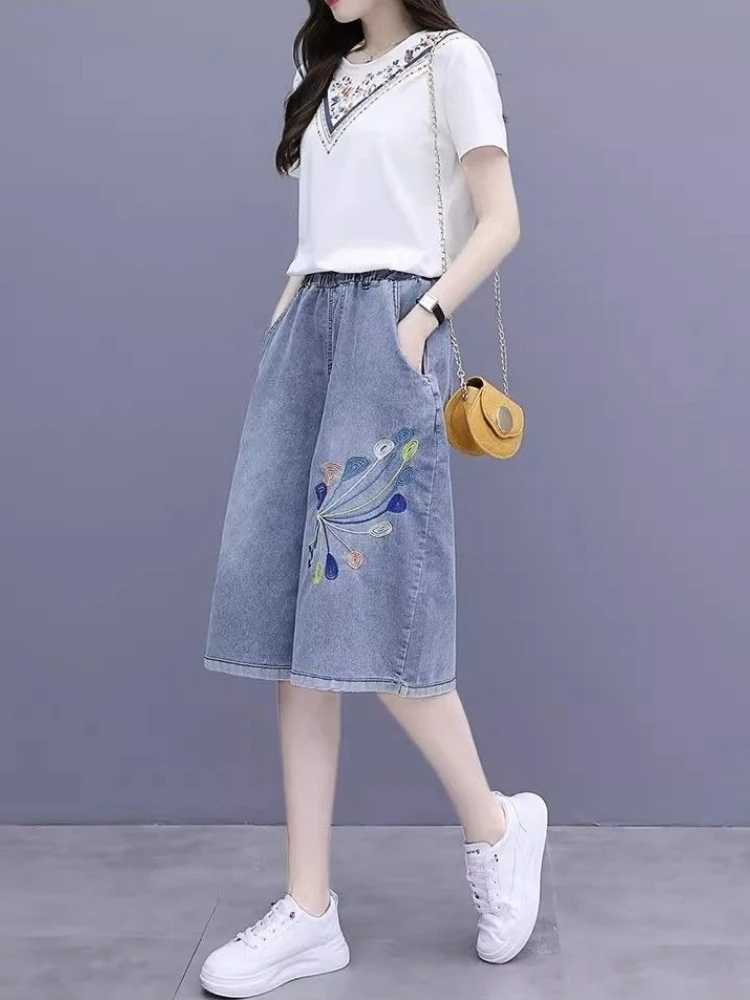 Women's Cropped Jeans 2026 New High Waist Slimming Vintage Embroidered Loose Wide Leg Denim Capri
Women's Cropped Jeans 2026 New High Waist Slimming Vintage Embroidered Loose Wide Leg Denim Capri