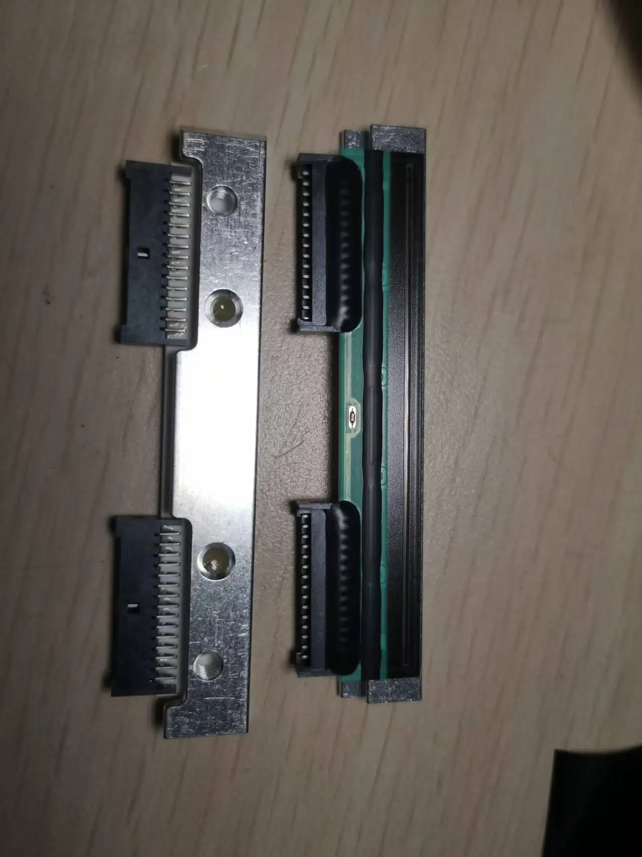 Печатающая головка 300dpi для ZD410, новая оригинальная печатающая головка ZD410 ZD411 для печати штрихкодов и этикеток
Печатающая головка 300dpi для ZD410, новая оригинальная печатающая головка ZD410 ZD411 для печати штрихкодов и этикеток