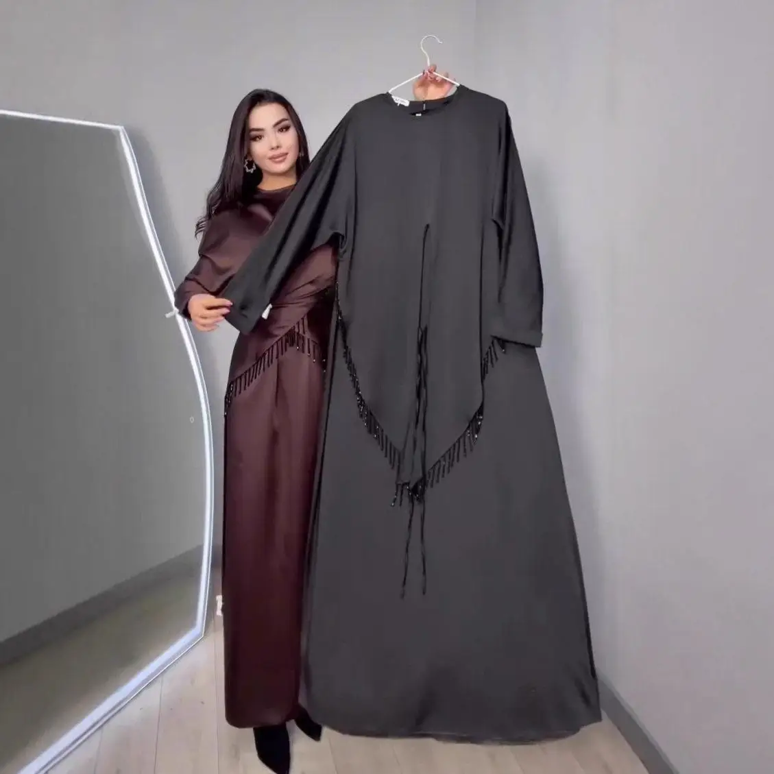 2025 New Elegant Simple Fashion Women's Long Sleeve Pleated Two-Piece Set Cross-Border Winter Outfit Stylish Ensemble
2025 New Elegant Simple Fashion Women's Long Sleeve Pleated Two-Piece Set Cross-Border Winter Outfit Stylish Ensemble