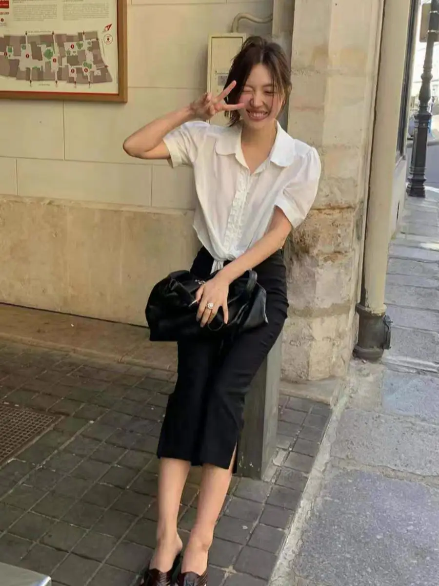 Korean Style Short Sleeve Shirt Women'S Bowed Hemline Breathable Cotton Bubble Sleeve Flip Collar Casual Top
Korean Style Short Sleeve Shirt Women'S Bowed Hemline Breathable Cotton Bubble Sleeve Flip Collar Casual Top
