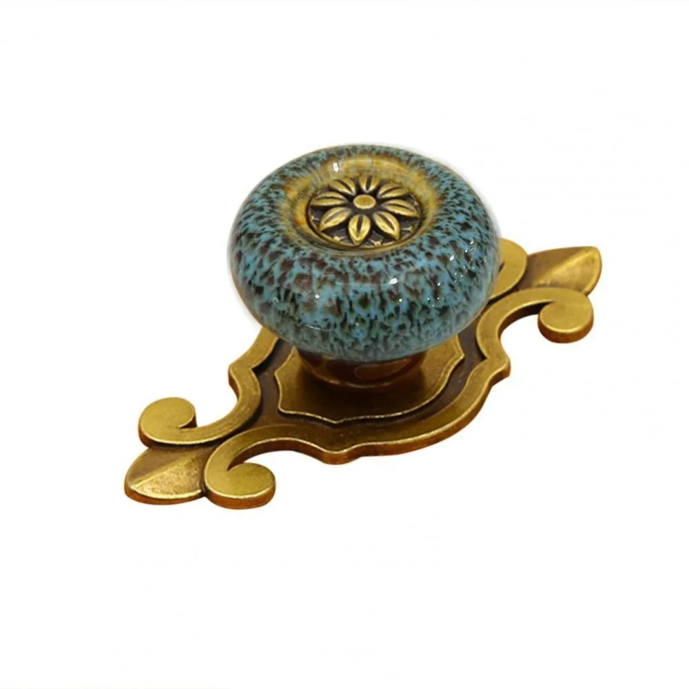 Creative Single Hole Ceramic Knob Ethnic Style Antique Bronze Flower Pull Handle Ceramic Door Knob Dresser
Creative Single Hole Ceramic Knob Ethnic Style Antique Bronze Flower Pull Handle Ceramic Door Knob Dresser