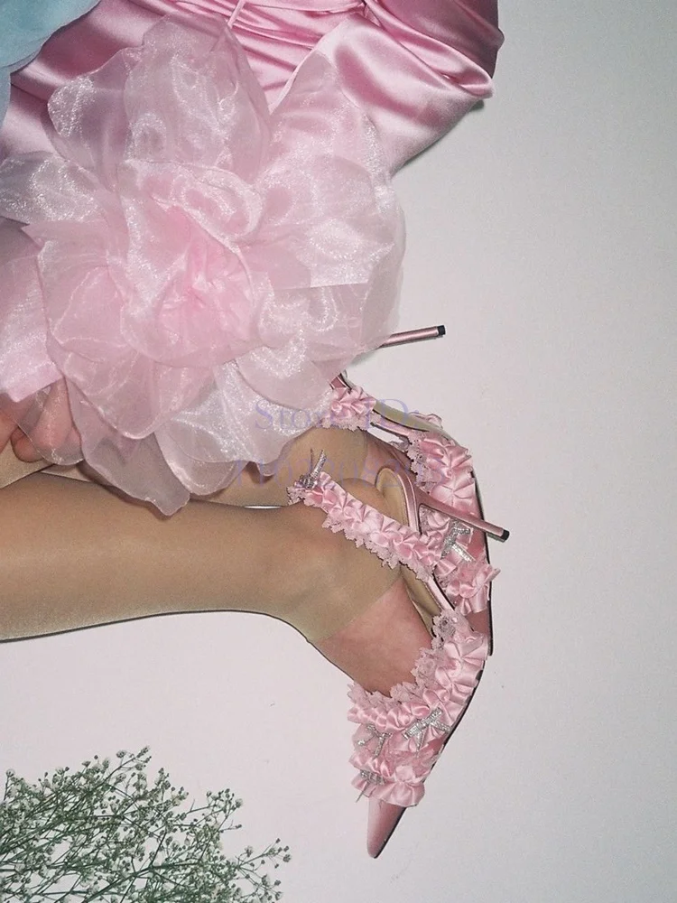 Crystal Butterfly-knot Silk Stilettos Sandals Lace Ruffles Pointed Toe Back Strap High Heel Pumps 2024 Lolita Girl Sweet Shoes
Crystal Butterfly-knot Silk Stilettos Sandals Lace Ruffles Pointed Toe Back Strap High Heel Pumps 2024 Lolita Girl Sweet Shoes