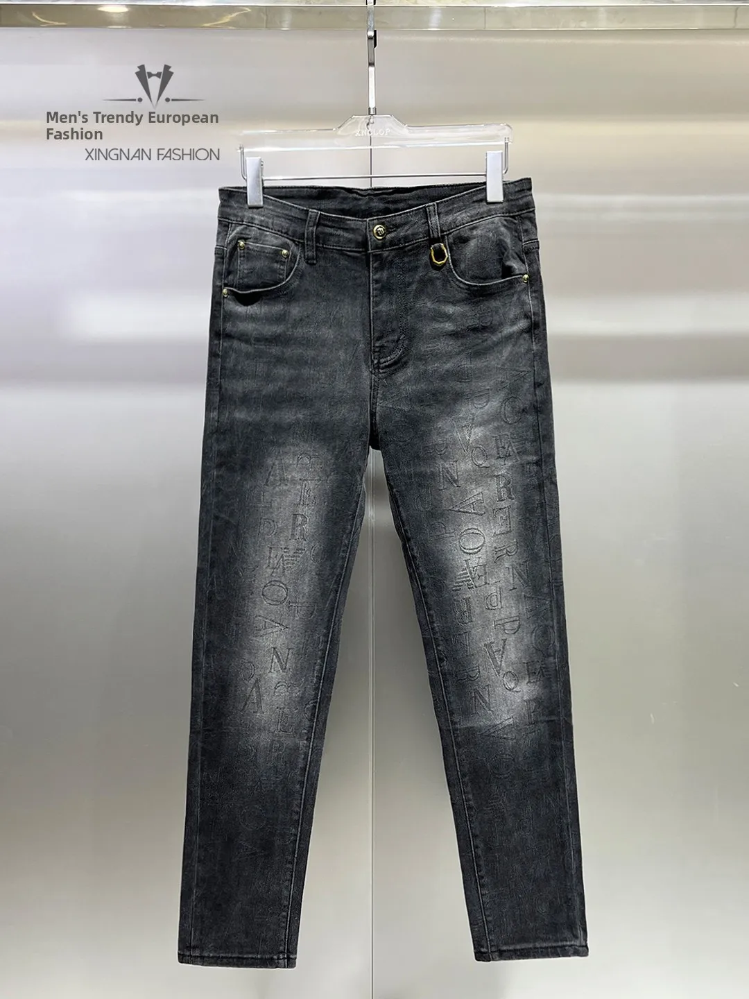 Slim Fit Men's Denim Jeans Winter Casual Faion Print Waed out Floral Trendy mid Waist Zipper Straight Leg Anti-Wrinkle
Slim Fit Men's Denim Jeans Winter Casual Faion Print Waed out Floral Trendy mid Waist Zipper Straight Leg Anti-Wrinkle