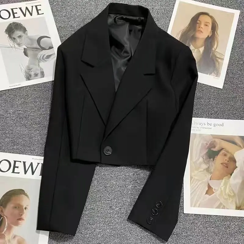 Short Suit Jacket for Women in Spring and Autumn New Temperament Slim Black Casual Jacket
Short Suit Jacket for Women in Spring and Autumn New Temperament Slim Black Casual Jacket