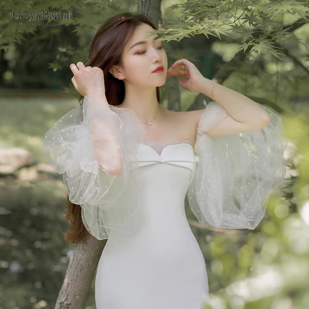 Тюль в горошек с пышными съемными свадебными рукавами, новые модные аксессуары для свадебных платьев Chic DG251
Тюль в горошек с пышными съемными свадебными рукавами, новые модные аксессуары для свадебных платьев Chic DG251