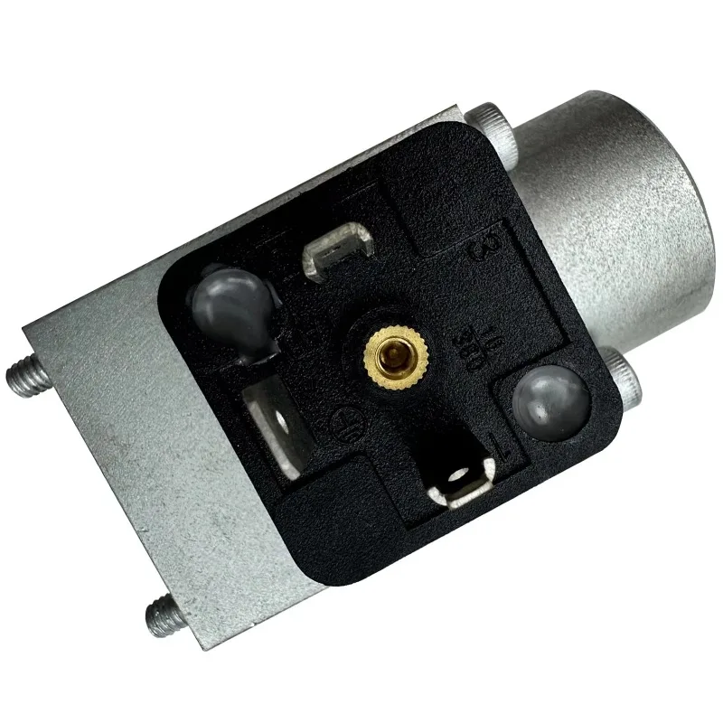 RM56268196 Square Proportional Solenoid Asphalt Paver System for KTS P35B00/215179-ABG Control Tamper/stirring
RM56268196 Square Proportional Solenoid Asphalt Paver System for KTS P35B00/215179-ABG Control Tamper/stirring