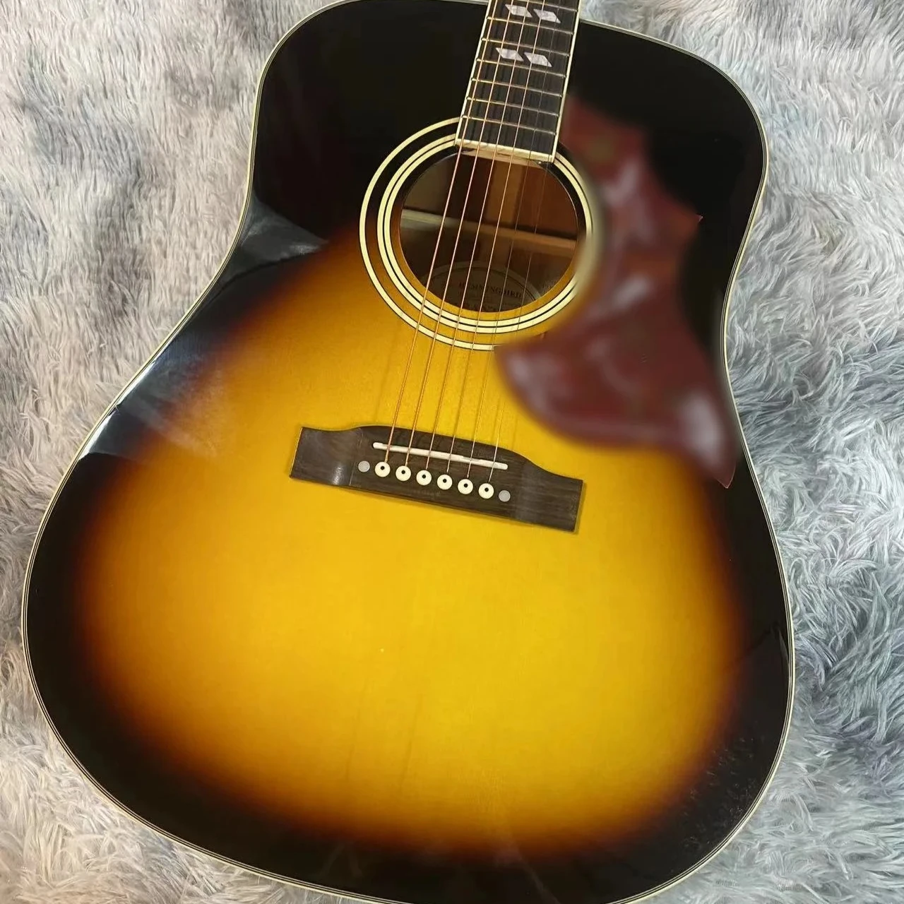 Hot Sale Sunset Colour Series Bee Bird Glossy Mahogany Back Rosewood Neck Solid Top Acoustic Guitar Free Shipping Fixed Bridge
Hot Sale Sunset Colour Series Bee Bird Glossy Mahogany Back Rosewood Neck Solid Top Acoustic Guitar Free Shipping Fixed Bridge